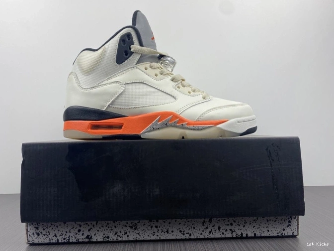 1st Kicks Shoes Total Jordan 5 DC1060-100 Retro Orange 0730